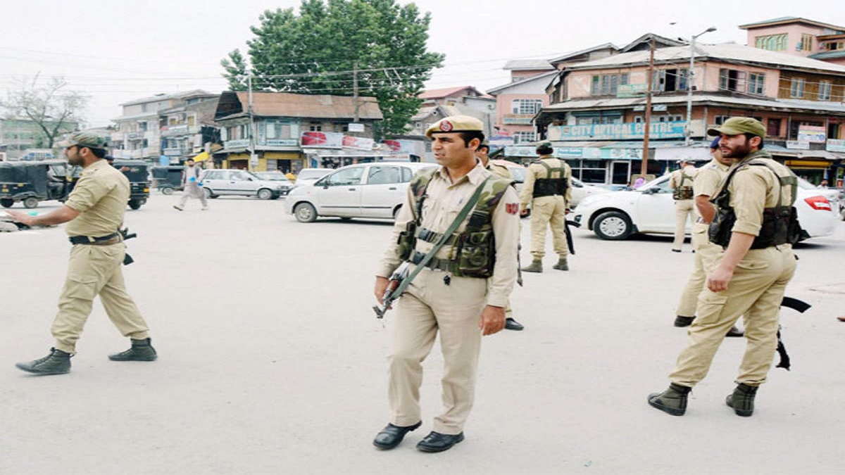Srinagar: क्या राष्ट्रगान का अपमान करने पर 14 लोग को किया गिरफ्तार?, श्रीनगर पुलिस ने बताई हकीकत