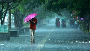 Delhi Record Breaking Rain: दिल्ली में रिकॉर्ड बारिश ने खोल दी केजरीवाल की पोल, मंत्रियों-अधिकारियों की छुट्टी रद्द, ऑन साइट इंस्पेक्शन के आदेश