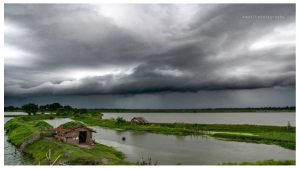 Weather Forecast: कहीं ‘राहत’ की तो कहीं ‘आफत’ की बारिश, पहाड़ों से दिल्ली तक झमाझम बरसे मेघ, जानिए अपने शहर का हाल