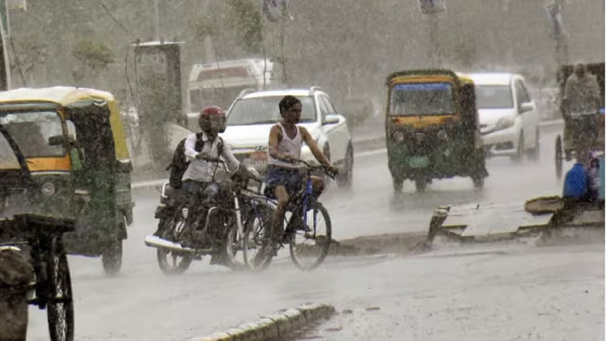 Weather Update: कई राज्यों में बारिश, ओलावृष्टि और आंधी का मौसम विभाग ने जारी किया अलर्ट, जानिए आखिर प्रकृति ने पलटी क्यों मारी?