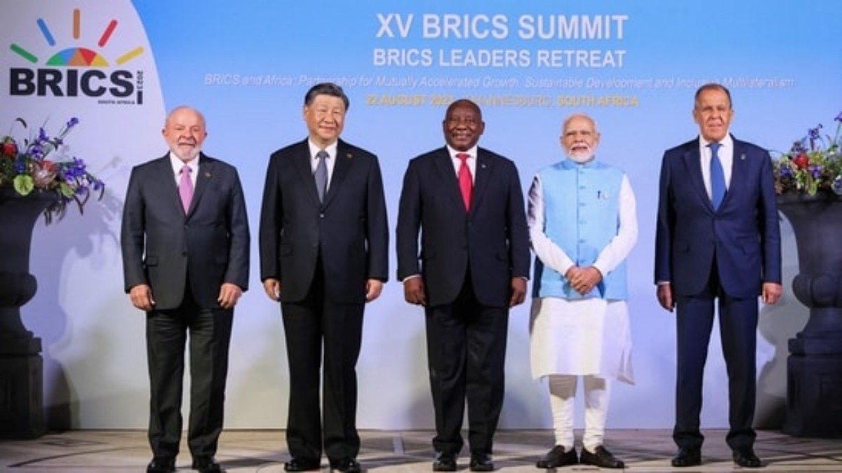 India-China: ब्रिक्स बिजनेस सम्मेलन के दौरान पीएम मोदी ने खोली ड्रैगन की पोल, देखते रह गए चीन के कॉर्मस मिनिस्टर
