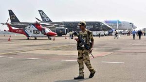 Mumbai Airport: मुंबई एयरपोर्ट पर बम की खबर से मचा हड़कंप, पुलिस को आया था था संदिग्ध कॉल, तलाशी में नहीं मिला कुछ