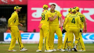 India Vs Australia 3rd ODI: तीसरे एकदिवसीय मुक़ाबले में ऑस्ट्रेलिया ने भारत को दी करारी शिकस्त, मात्र 286 पर ऑल आउट हुए रोहित के सेना