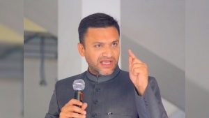 Akbaruddin Owaisi: ‘गुलामों तुम्हारी अम्मा कहां से आई.. असदुद्दीन ओवैसी के भाई, अकबरुद्दीन के फिर बिगड़े बोल, कांग्रेस नेताओं को लेकर कही ये बात