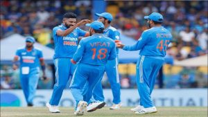 IND vs SL Asia Cup 2023 Final: सिराज की फिरकी में फंसे श्रीलंकाई बल्लेबाज, 50 रन पर ऑलआउट हुई टीम तो सोशल मीडिया पर आईं मीम्स की बाढ़
