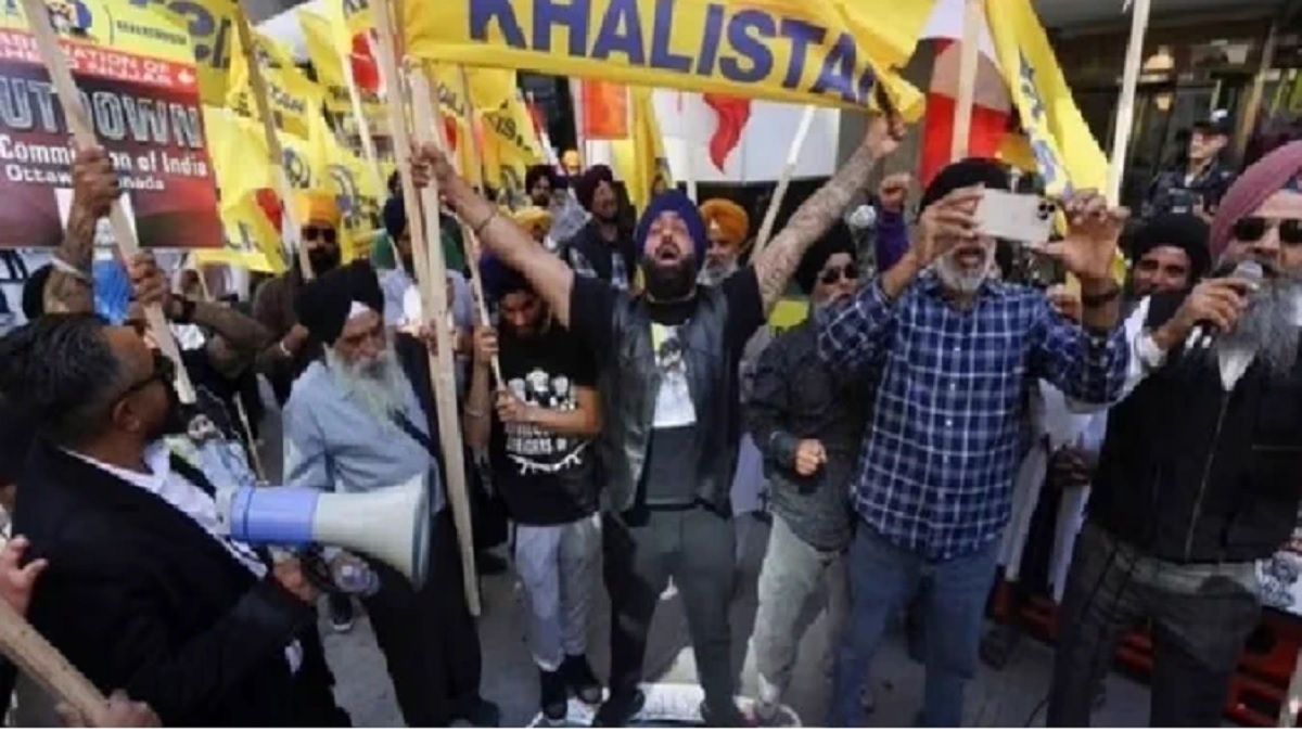 Khalistan Supporters Protest: मोदी सरकार के सख्त रुख से घबराए कनाडा में खालिस्तानी, वैंकूवर में भारतीय कॉन्सुलेट के बाहर प्रदर्शन फुस्स