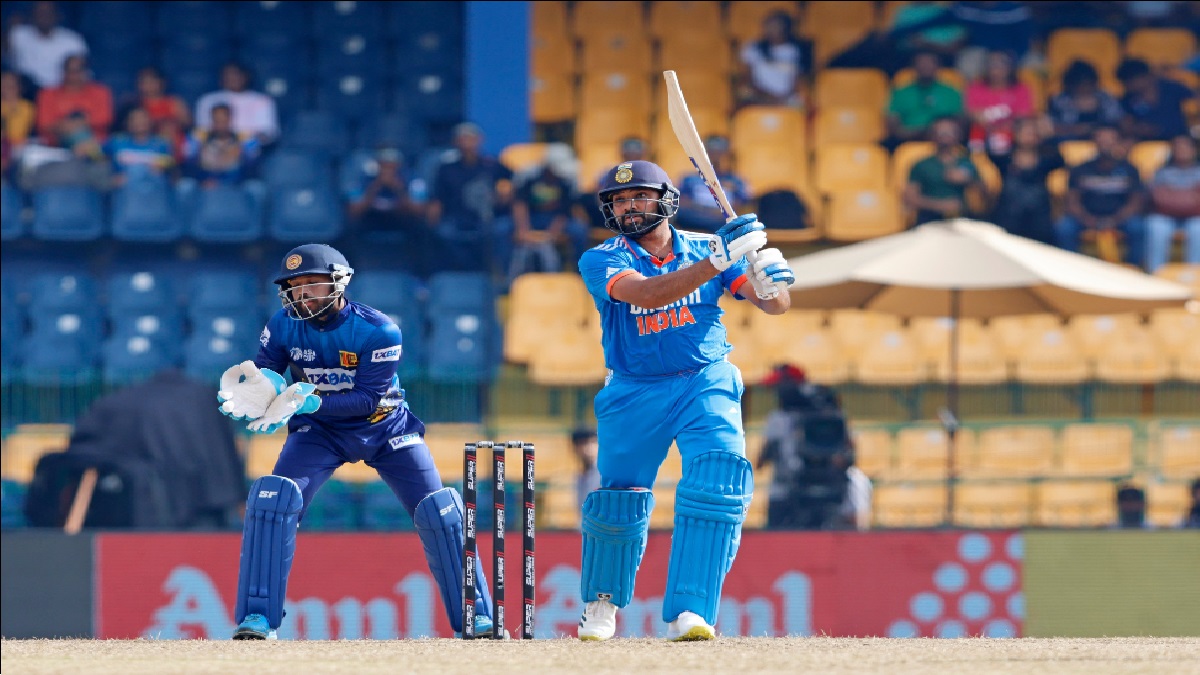 IND vs SL Asia Cup 2023: श्रीलंका के गेंदबाजों की रोहित शर्मा ने की जमकर धुलाई, जड़ा अर्धशतक, 10 हजार रन बनाने वाले क्लब में हुए शामिल