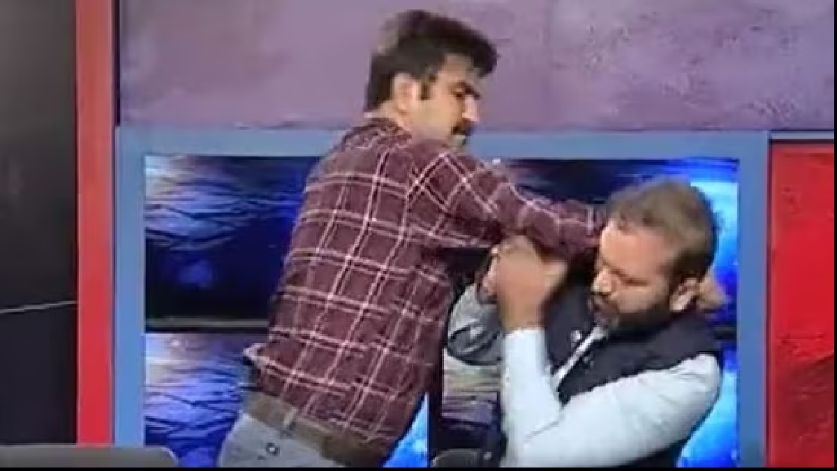 Pakistan Fight During Live Tv Show