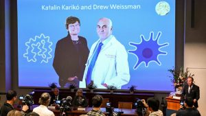 Nobel Prize: जिन वैज्ञानिकों ने बनाई थी कोविड की वैक्सीन, उन्हें दिया गया मेडिसिन क्षेत्र का नोबेल पुरस्कार