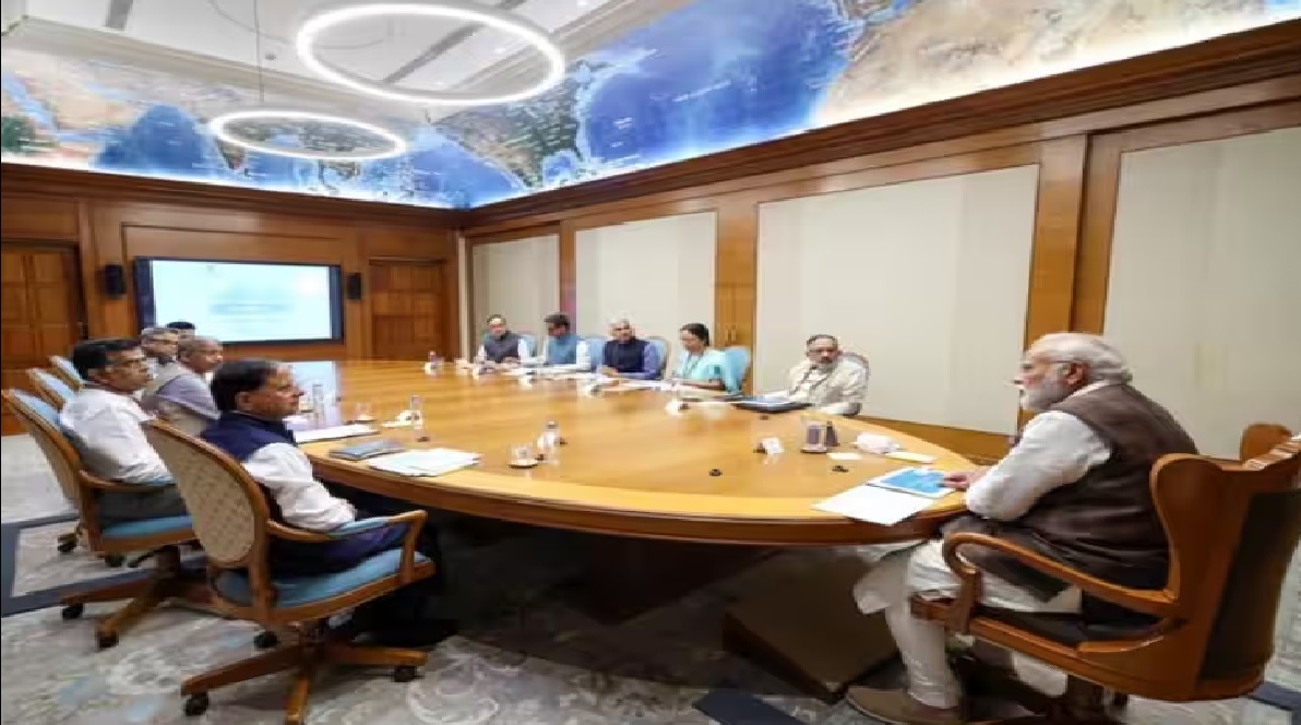 PM Modi Reviews Meetings: PM मोदी ने की समीक्षा बैठक, स्वतंत्रता दिवस पर घोषित हुए योजनाओं पर की विस्तारपूर्वक चर्चा