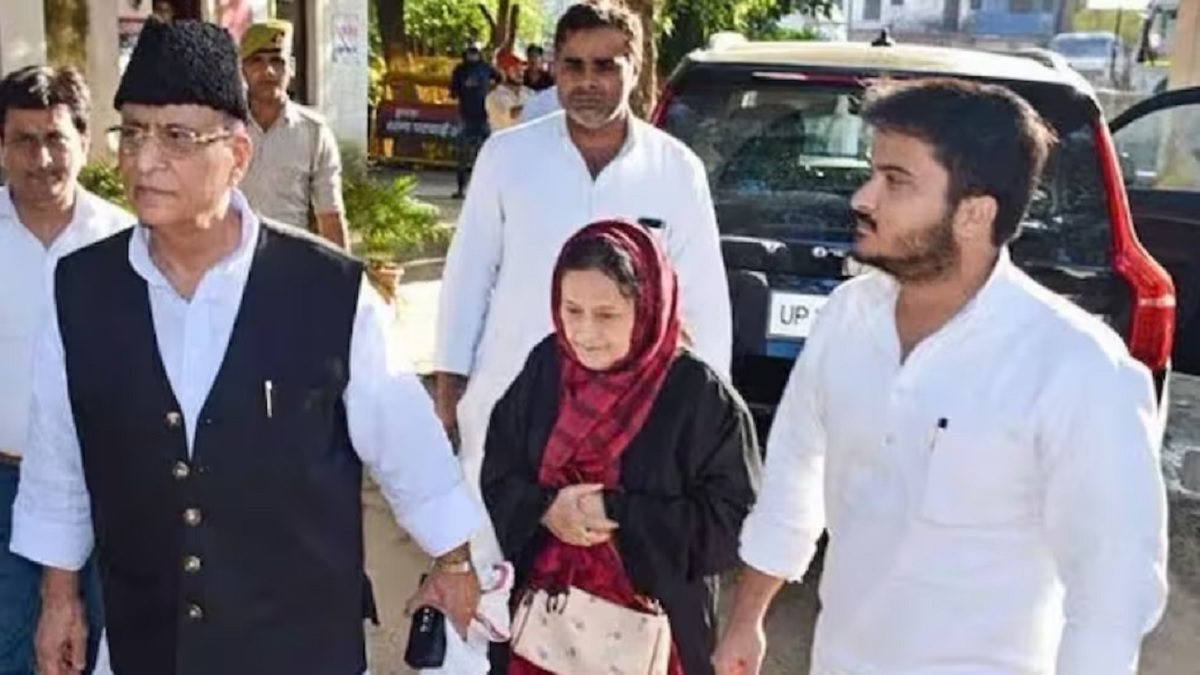 Azam Khan: मुश्किलों में आजम खान का परिवार, दो जन्म प्रमाणपत्र मामले में बेटे अब्दुल्ला और पत्नी के साथ 7 साल की सजा