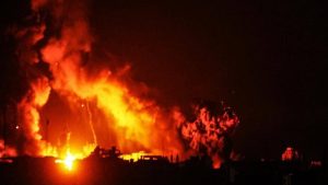 Israel Attacks Hamas Again: हमास के खिलाफ गाजा में फिर इजरायल ने शुरू किए हमले, आतंकी संगठन पर युद्धविराम की शर्तें तोड़ने का आरोप
