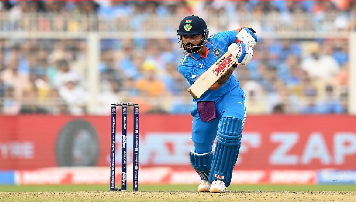 Virat Kohli Century: बर्थडे पर कोहली का ‘विराट’ तोहफा, वनडे में 49वां शतक जड़कर की सचिन तेंदुलकर की बराबरी