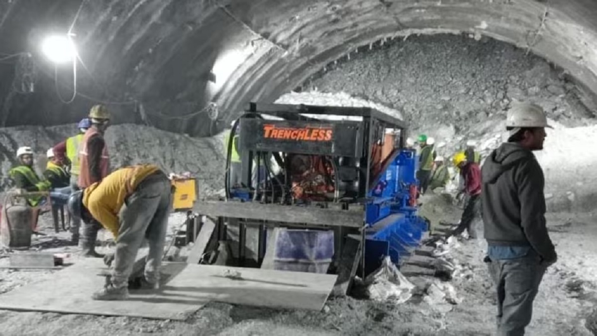 Tunnel Collapse: USA की मशीनों से सुरंग में 30 मीटर तक सफलापूर्वक हुई ड्रिलिंग, उत्तरकाशी में 40 जिंदगियां को बचाने की मुहिम में जुटे इंटरनेशनल ड्रिलिंग एसोसिएशन के एक्सपर्ट