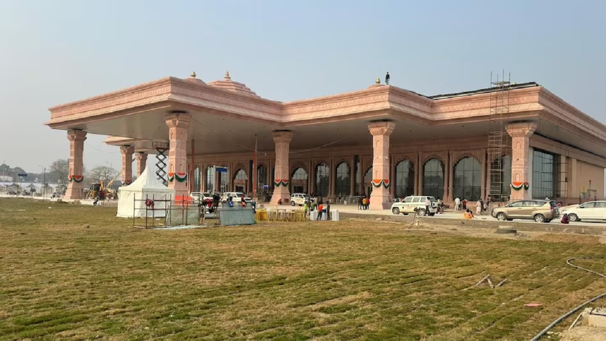 Ayodhya Airport Name Change: रेलवे स्टेशन के बाद अब अयोध्या एयरपोर्ट का भी बदला गया नाम, जानिए किस नाम से जाना जाएगा?