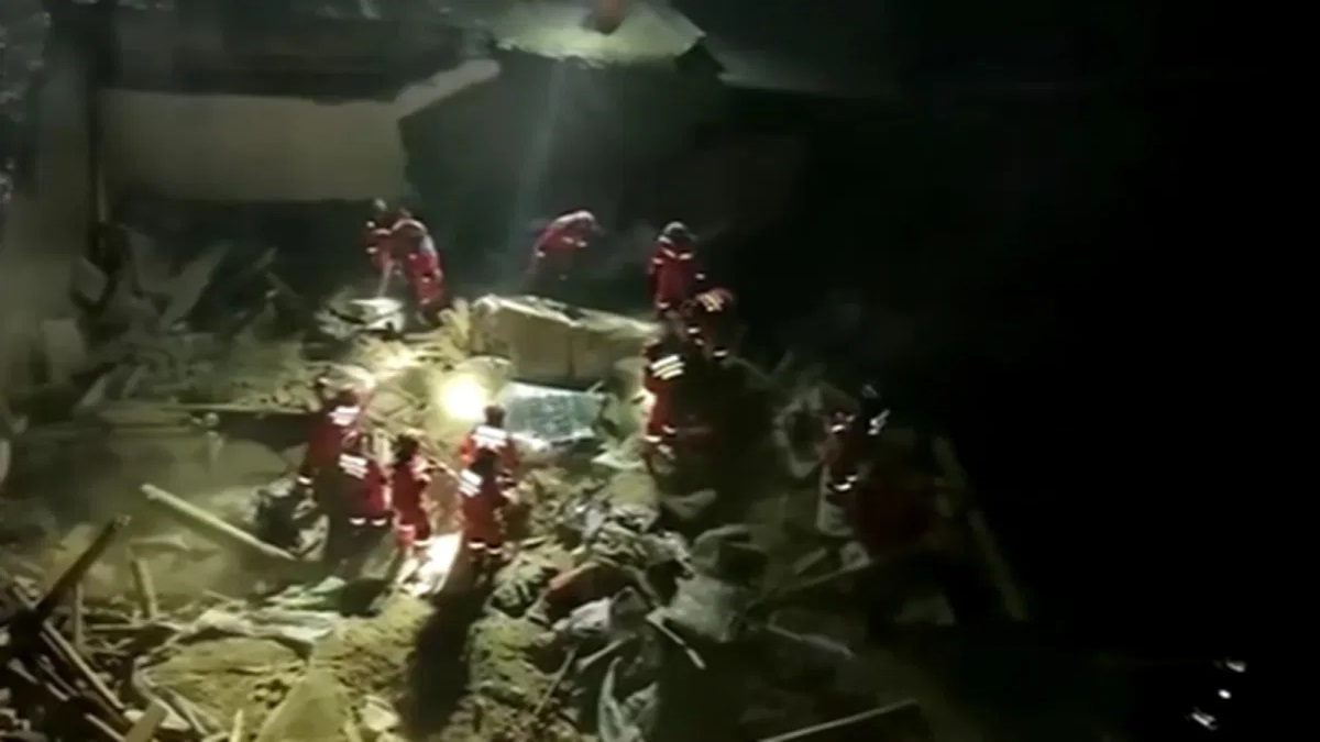 China Earthquake: चीन के गांसु प्रांत में आए भूकंप से तबाही, दर्जनों की मौत और सैकड़ों घायल; पाकिस्तान में भी लगे झटके