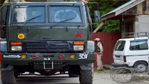 Terrorist Attack On Army Truck In Poonch: पुंछ में आतंकियों की कायराना करतूत, सेना की गाड़ी पर किया हमला, तीन जवान हुए शहीद