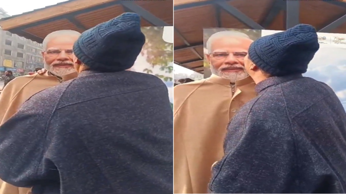 Watch Video: PM मोदी के लिए दीवानगी, कश्मीरी शख्स ने प्रधानमंत्री की प्रतिमा को किया Kiss, देखते ही देखते वीडियो वायरल