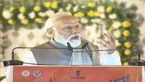 PM Modi in Varanasi: वाराणसी पहुंचे PM मोदी के कार्यक्रम में पहली बार हुआ AI का इस्तेमाल, खुद प्रधानमंत्री भी देखकर हो गए मुरीद