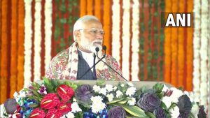 PM Modi Jammu: “हम विकसित जम्मू-कश्मीर बनाकर ही रहेंगे, 70 साल में जो नहीं हुआ वो..’ जम्मू में विपक्ष पर जमकर बरसे पीएम मोदी