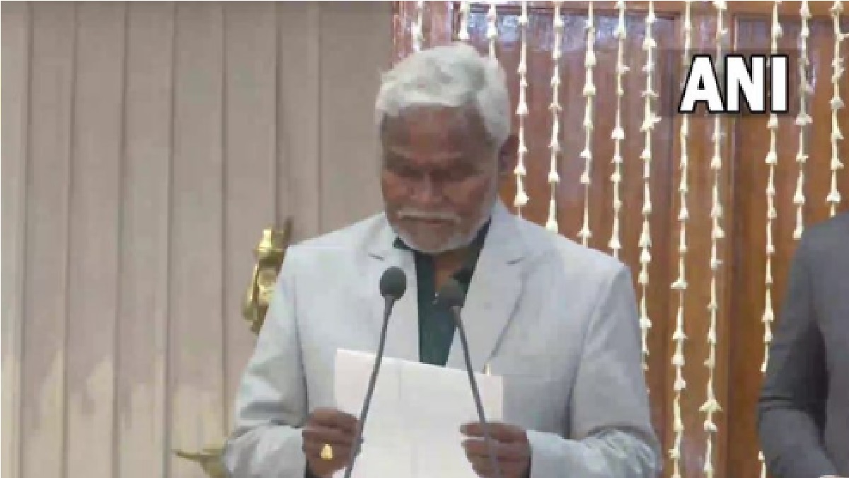 Jharkhand Political Turmoil: झारखंड के 12वें CM बने चंपई सोरेन, ली मुख्यमंत्री पद की शपथ
