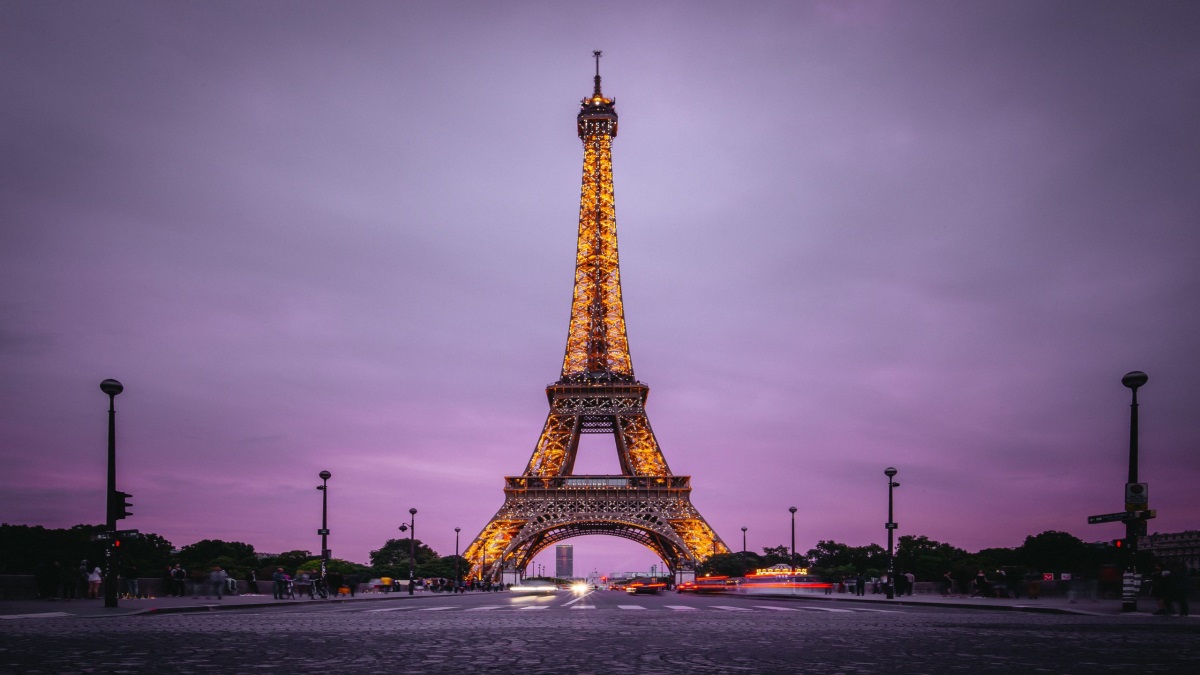 UPI In Paris: अब यूरोप में यूपीआई बजाएगा डंका, पेरिस के एफिल टावर में कैश की जगह डिजिटल तरीके से खरीद सकेंगे टिकट; पीएम मोदी ने बताया बड़ा कदम