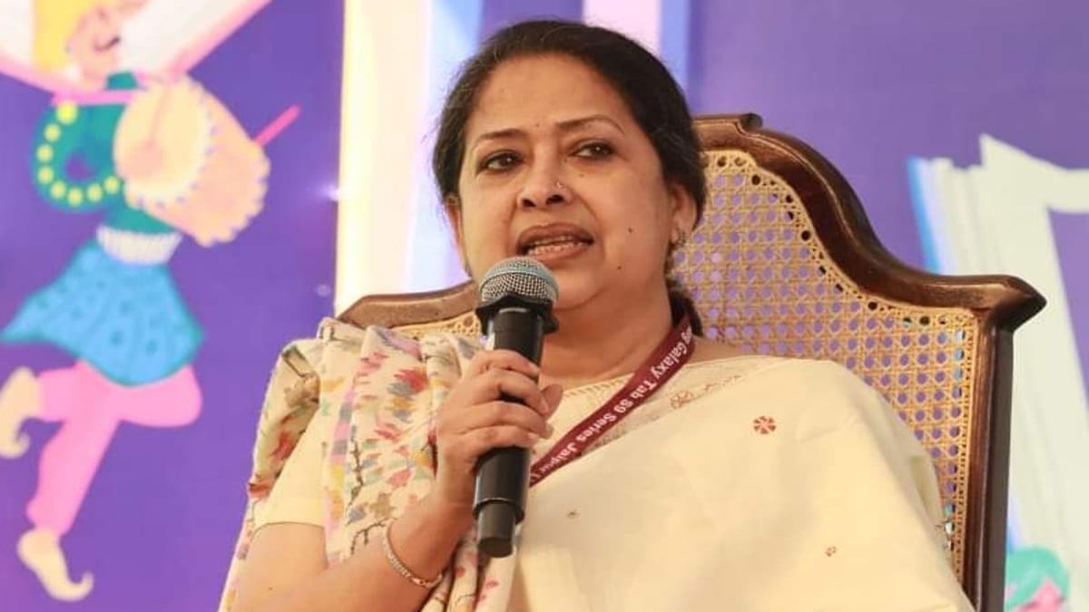 Sharmishtha Mukherjee: “कांग्रेस को राहुल गांधी और गांधी परिवार से आगे भी सोचने की जरूरत है”.. जयपुर लिटरेचर फेस्टिवल में बोली पूर्व राष्ट्रपति प्रणब मुखर्जी की बेटी शर्मिष्ठा मुखर्जी
