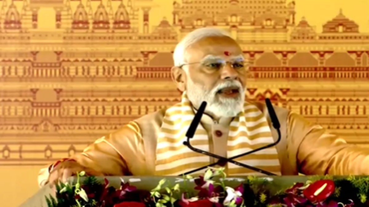 PM Modi At Kalki Dham: ‘आज सुदामा पोटली में चावल देते तो भगवान कृष्ण पर लगते भ्रष्टाचार के आरोप’, कल्कि धाम मंदिर के शिलान्यास के बाद पीएम मोदी ने विरोधियों पर कसा तंज