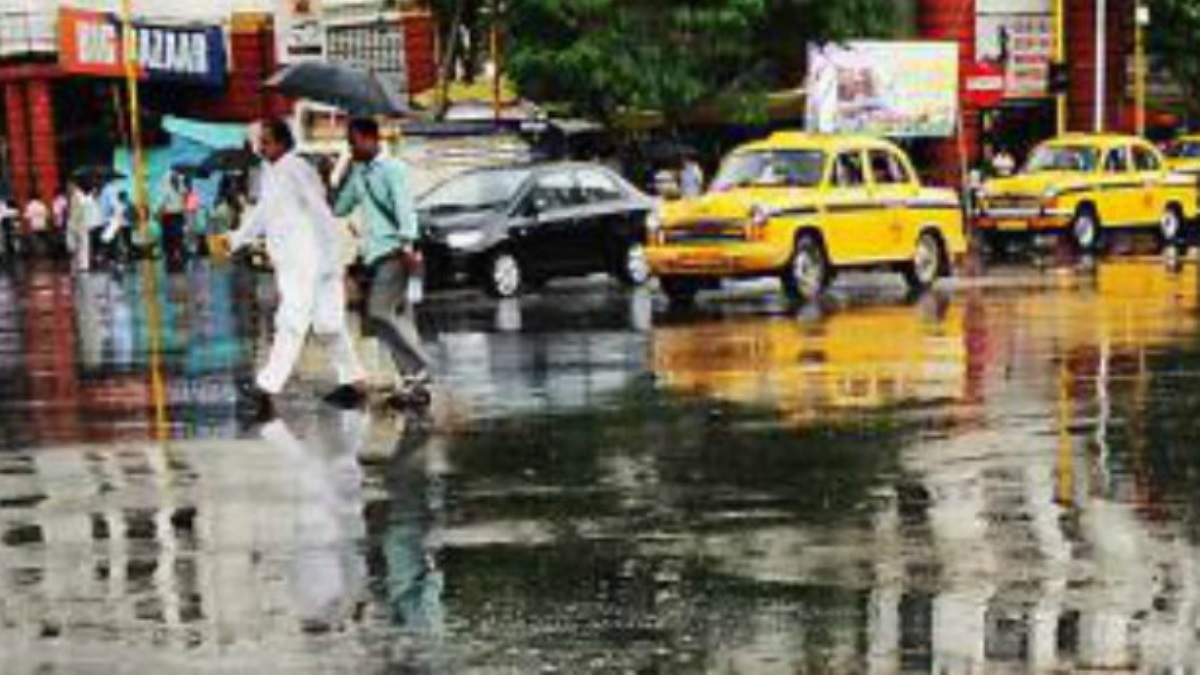 Monsoon Update: गर्मी हुई छूमंतर, देश के बड़े इलाके में मॉनसून से झमाझम बारिश; आसमानी बिजली गिरने और दीवार ढहने से बीते 24 घंटे में 22 लोगों ने गंवाई जान