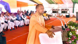 CM Yogi Adityanath Addressed Public in Moradabad : सपने नहीं दिखाती, हकीकत बुनती है डबल इंजन की सरकार, मुरादाबाद में योगी ने भरी हुंकार