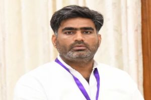 Samajwadi Party Crises : मेरठ से टिकट काटे जाने से नाराज सपा विधायक अतुल प्रधान ने दिखाए बागी तेवर, बोले- दे दूंगा इस्तीफा, जयंत चौधरी ने ली चुटकी