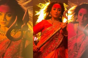 Rani Chatterjee Video: लाल साड़ी, खुले बाल, माथे पर सिंदूर लगाए रानी चटर्जी ने नवरात्रि से पहले किया तांडव, देखें वीडियो