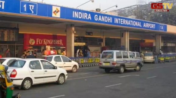 Bomb Threat: नहीं थम रहा दिल्ली में बम की धमकी मिलने का सिलसिला, अब इंदिरा गांधी अंतरराष्ट्रीय एयरपोर्ट को लेकर मिला धमकी भरा मैसेज