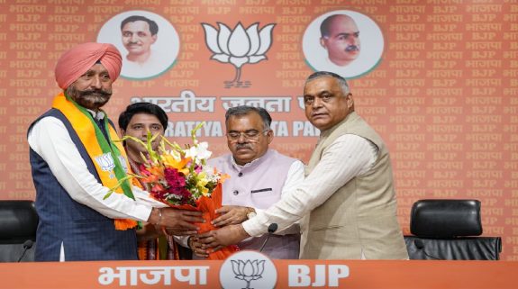 Jagbir Singh Brar joined BJP : पंजाब में चुनाव से पहले आम आदमी पार्टी को झटका, जालंधर कैंट से पूर्व विधायक जगबीर बराड़ ने ज्वाइन की बीजेपी