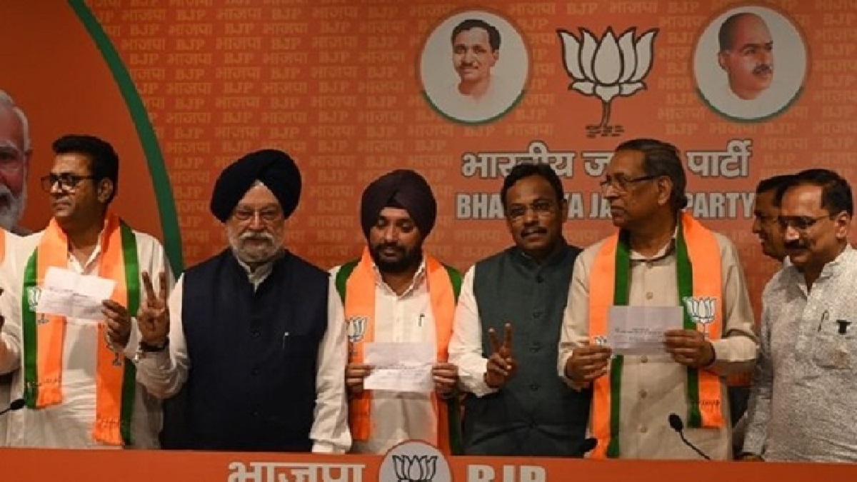 Congress Leaders Joins BJP : अरविंदर सिंह लवली समेत कांग्रेस के इन पांच बड़े नेताओं ने थामा बीजेपी का दामन