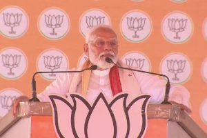 PM Modi: धार में राम मंदिर, आर्टिकल 370 की बात करते हुए विपक्ष पर गरजे पीएम मोदी, बताया क्यों बीजेपी करेगी 400 का आंकड़ा पार