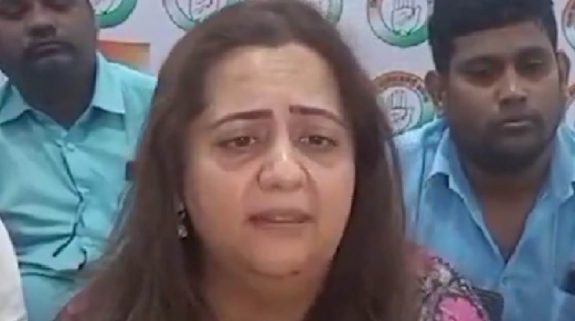 Radhika Khera Resigns From Congress: कांग्रेस को जोरदार झटका देकर प्रवक्ता राधिका खेड़ा का भी इस्तीफा, रामलला के दर्शन करने पर छत्तीसगढ़ पार्टी दफ्तर में बदसलूकी का दिया हवाला