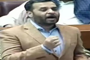 MQM MP Praises India: ‘भारत चांद पर जा रहा, हमारे बच्चे गटर में गिरकर मर रहे’, पाकिस्तान को उसी के सांसद सैयद मुस्तफा कमाल ने दिखाया आईना