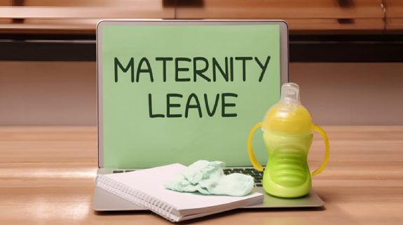 6 Months Maternity Leave Allows In Case Of Surrogacy : सरोगेसी से मां बनने पर भी मिलेगी 6 महीने की मैटरनिटी लीव, केंद्र सरकार का बड़ा फैसला