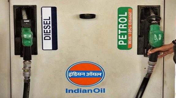 Petrol-Diesel Price Hike in Karnataka : चुनाव के बाद महंगा हुआ पेट्रोल-डीजल, कर्नाटक की कांग्रेस सरकार ने लोगों को दिया झटका