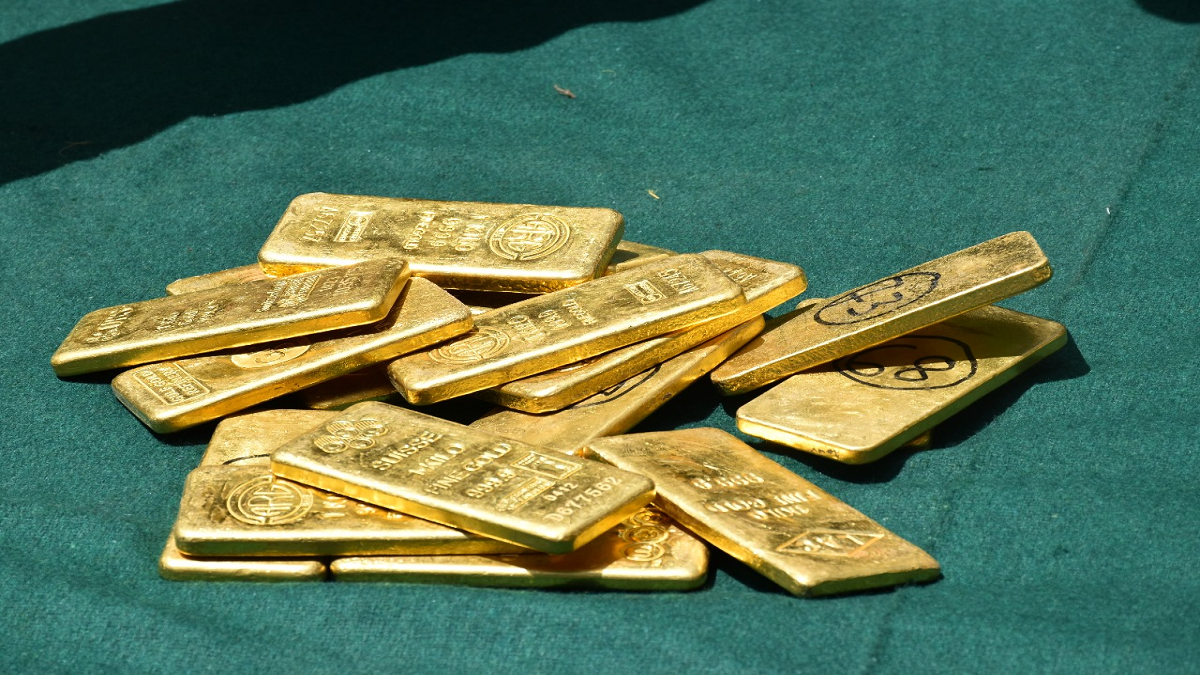 Gold Rate: त्योहारी सीजन में सोने की कीमत में उछाल जारी, जानिए खरीदने गए तो जेब से कितना निकालना होगा रुपया?