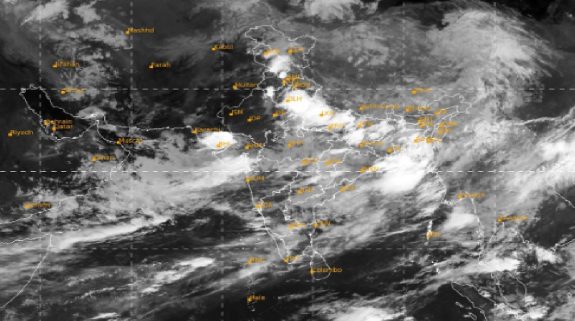 Rain Alert: बिना तैयारी घर से मत निकलिएगा!, मौसम विभाग ने दिल्ली और यूपी समेत 14 राज्यों में भारी बारिश का अलर्ट जारी किया