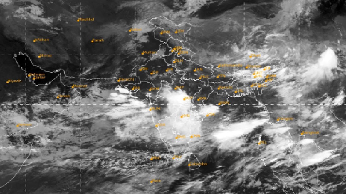 Rain Alert: कई राज्यों में आज से मूसलाधार बारिश का अनुमान, मौसम विभाग ने 4 राज्यों के लिए जारी किया रेड अलर्ट