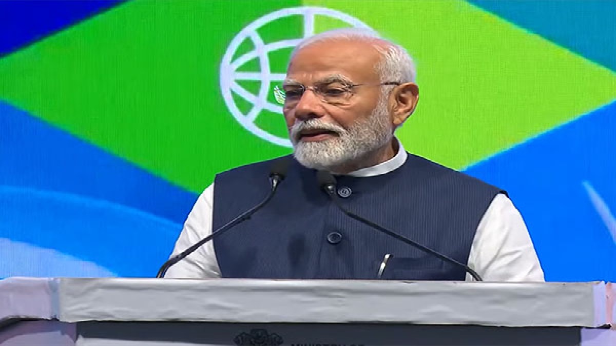 PM Narendra Modi Again Lashed Out At Congress : कांग्रेस का फार्मूला बांटो और सत्ता पाओ, प्रधानमंत्री नरेंद्र मोदी ने चलाए शब्द बाण