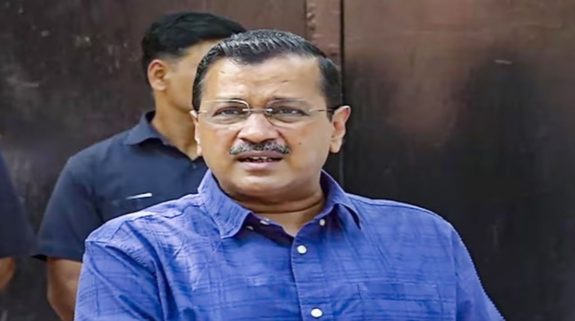 Arvind Kejriwal To Resign: आज अरविंद केजरीवाल देंगे दिल्ली के सीएम पद से इस्तीफा, विधायक दल की बैठक में नए सीएम के नाम पर होगा फैसला