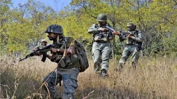 Naxals Killed In Chattisgarh: छत्तीसगढ़ के अबूझमाड़ जंगलों में सुरक्षाबलों को मिली बड़ी कामयाबी, 5 नक्सलियों को किया ढेर; 2 जवान भी घायल