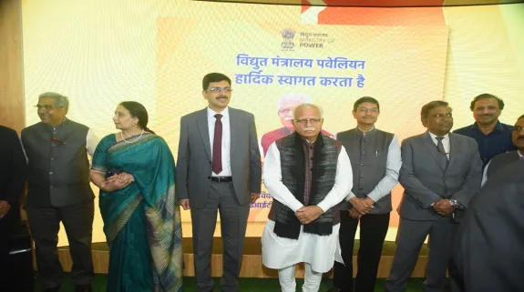 विद्युत, आवास और शहरी कार्य मंत्री मनोहर लाल ने IITF 2024 में विद्युत मंत्रालय और NTPC पवेलियन का किया दौरा