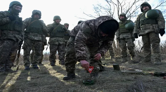 What Is Anti Personal Landmine: क्या है एंटी पर्सनल लैंडमाइन जिसकी सप्लाई को दी बाइडेन ने मंजूरी? बढ़ सकता है रूस-यूक्रेन युद्ध