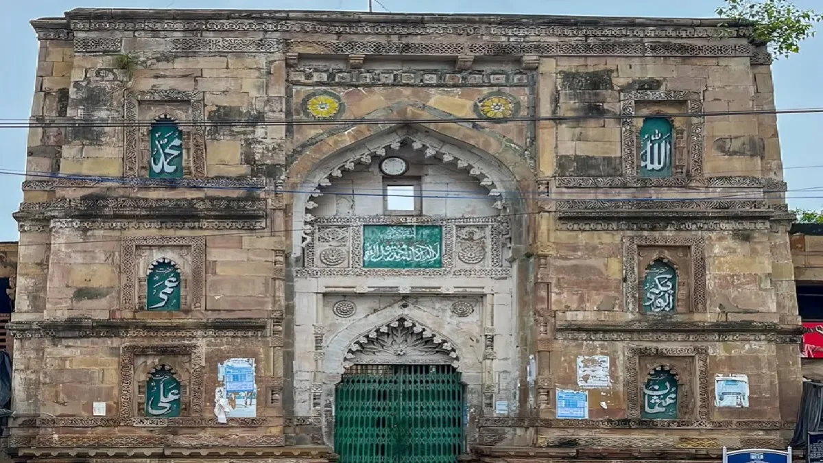 Jaunpur’s Atala Masjid Dispute Will Be Heard In High Court : जौनपुर की अटाला मस्जिद मामले में उच्च न्यायालय 9 दिसंबर को करेगा सुनवाई