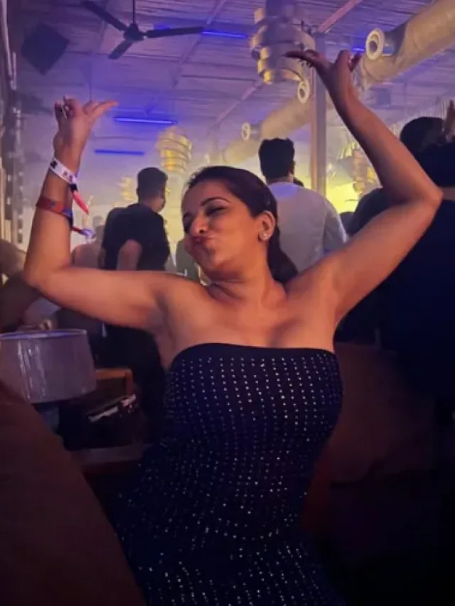 Monalisa New Year Celebration: नए साल पर मोनालिसा की पार्टी ऑल नाइट